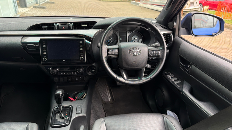 Toyota Hilux Diesel Invincible X D/Cab Pick Up 2.8 D-4D Auto